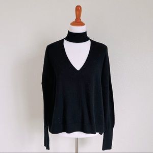 Fashion v neck black sweater